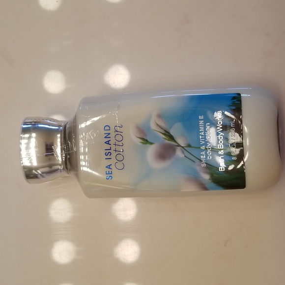 Bath & Body Works Bath & Body Bath And Body Works Sea Island Cotton